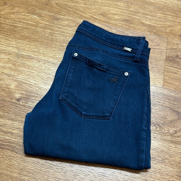 DL1961 Denim - Picture 1 of 6